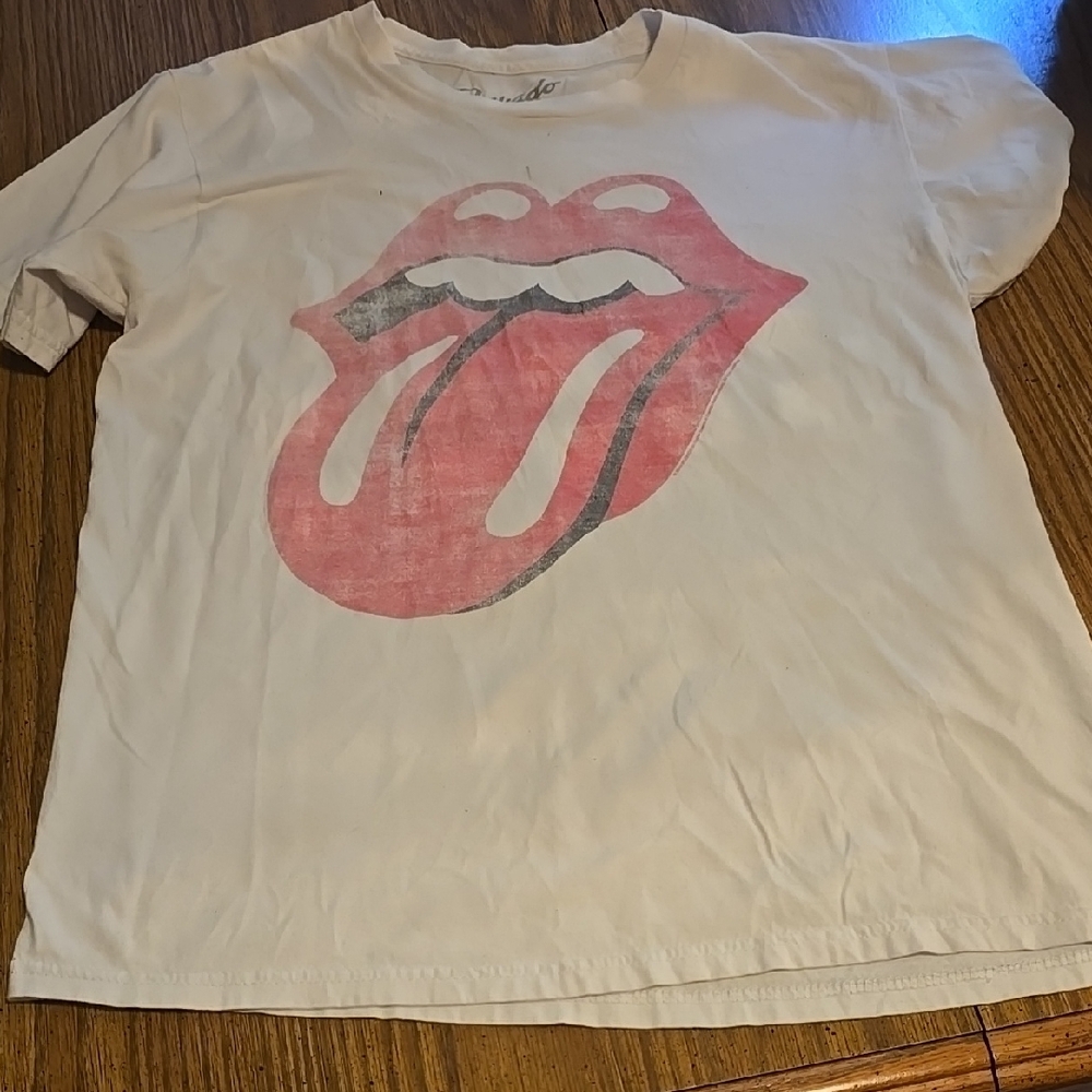 Kids Graphic Tee with Pink Lips Design